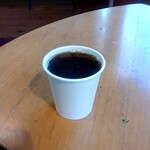 コーヒーロースト 丸高 - 試飲の珈琲、焙煎を待ってる間、サービスしてくださいます。