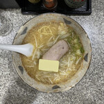 ラーメン 八龍 - みそバターラーメン