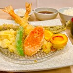 マグロと天ぷら定食 銀八 - 