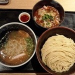 麺屋一燈 - つけ麺＋焼きカレー丼