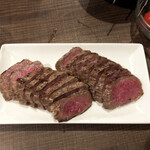 肉山 - 4．赤牛の外モモ