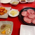 焼肉ホルモン 神田商店 - 