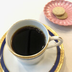 神戸牛炉釜炭焼ステーキ銀座一宮 - 食後の珈琲＆小菓子（アールグレイクッキー）