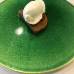 神戸牛炉釜炭焼ステーキ銀座一宮 - アレ？笑