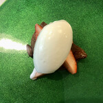 神戸牛炉釜炭焼ステーキ銀座一宮 - 牛乳アイス