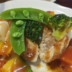 キッチン ブルー グローブ - フリットは３つでした、代わりに野菜は種類が多い！