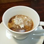 キッチン ブルー グローブ - ミルクを入れます