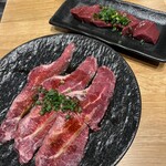炭火焼肉とからから鍋 千成屋 - 