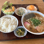 Fujiyoshi - ◆ 中華そば定食 ¥1050-