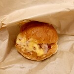 The CheeseBurger ESSEN - meat cheese 450円