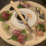 モダン酒場 KANPAI - お刺身色んな楽しみ方できる！