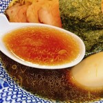中華そば 薫風 - スープ