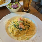 アミーチ - スモークサーモンのクリームパスタ