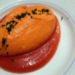 かおる - パブリカのムース、トマトソース添え（テーブル予約のお客さん向けの特別料理。いつもはありません）