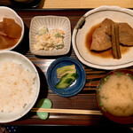 Fukinotou - まぐろ煮つけ定食⭐︎しじみの味噌汁に癒される〜