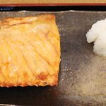Minnano Shokudou Ushibukatei - 鮭ハラス焼