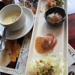 カフェレストラン ラボンヌ - 