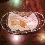 キッチャーノ - 本日のランチ+カフェ 1500円 の自家製パン