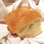 キッチャーノ - 本日のランチ+カフェ 1500円 の自家製パン