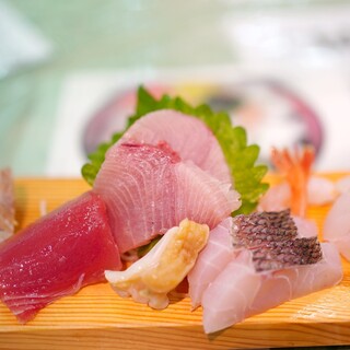 新潟本町 鈴木鮮魚_1