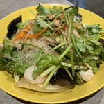 横浜おでん ちび太1号 - 春雨のピリ辛サラダ ヤムウンセン650円