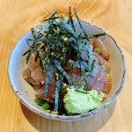 ダグズ・ダイナー&バー - マグロ丼