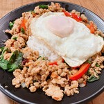 Siri's Thai Kitchen - ガパオライス