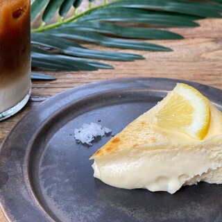 タイ料理とチーズケーキ チャップストックガーデン_1