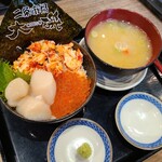 大磯 - ホタテ・カニ・イクラ丼
