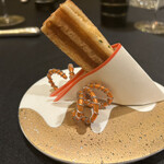 ガストロノミー ジョエル・ロブション - 手長海老と雲丹　ベシャメルソースのゴーフレット