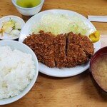 とんかつ いちよし - ロースかつ定食