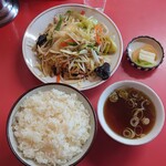 珍満茶楼 - 野菜炒めライス(946円)