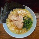 Genkotsu - 醤油ラーメン…820円