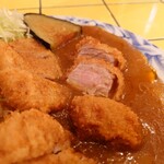 ブータン - ヒレカツカレー(1,200円)