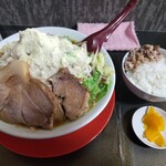 Ramembutayarou - チーブタカリー 大蒜増し、中ライス(漬物·小肉付き)