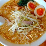 椿ラーメンショップ - 背脂ネギラーメン中盛＋味玉❗️