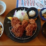 とんかつ玉藤 - 牡蠣3ヒレ2定食　1870円