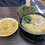 逗子家 - 醤油ネギラーメン