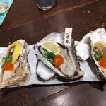 牡蠣と燻屋 かつを 北千住店 - 