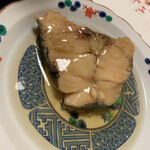 鮨よし - 真鱈の煮付け  この真鱈めっちゃデカい ほぼ娘が1人で楽しみましたw