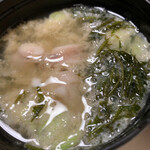 鮨よし - アンコウとながらものお味噌汁  ながらもねばっねばでかなり美味い