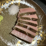 鮨よし - めじ鮪の藁焼き   これがめっちゃ美味くてめんたま飛び出た(  ･᷄∀･᷅)･᷄∀･᷅)･᷄∀･᷅)www