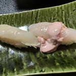 鮨よし - 左ふぐ右がカワハギ