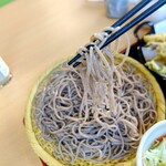 十割そば つち家 - 【2023.2.5(日)】Aランチ(十割そば200g＋天ぷら＋野菜サラダ)900円の麺