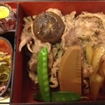 Sukiyaki Kappou Katou - 2013.06すき焼き重のアップ！