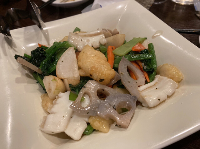 Chinese Dining Trump photo 3