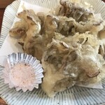 手打ち蕎麦　さとみ - 舞茸天と岩塩