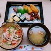Hama - 令和5年2月 ランチタイム
                寿司定食 860円
                にぎり寿司6貫、いなり寿司2貫、かっぱ巻き2切れ、サラダ、みそ汁
