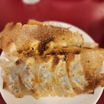 九州らーめん 亀王 - 餃子も旨い♪♪