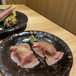 焼肉台所家 - 炙り和牛肉寿司